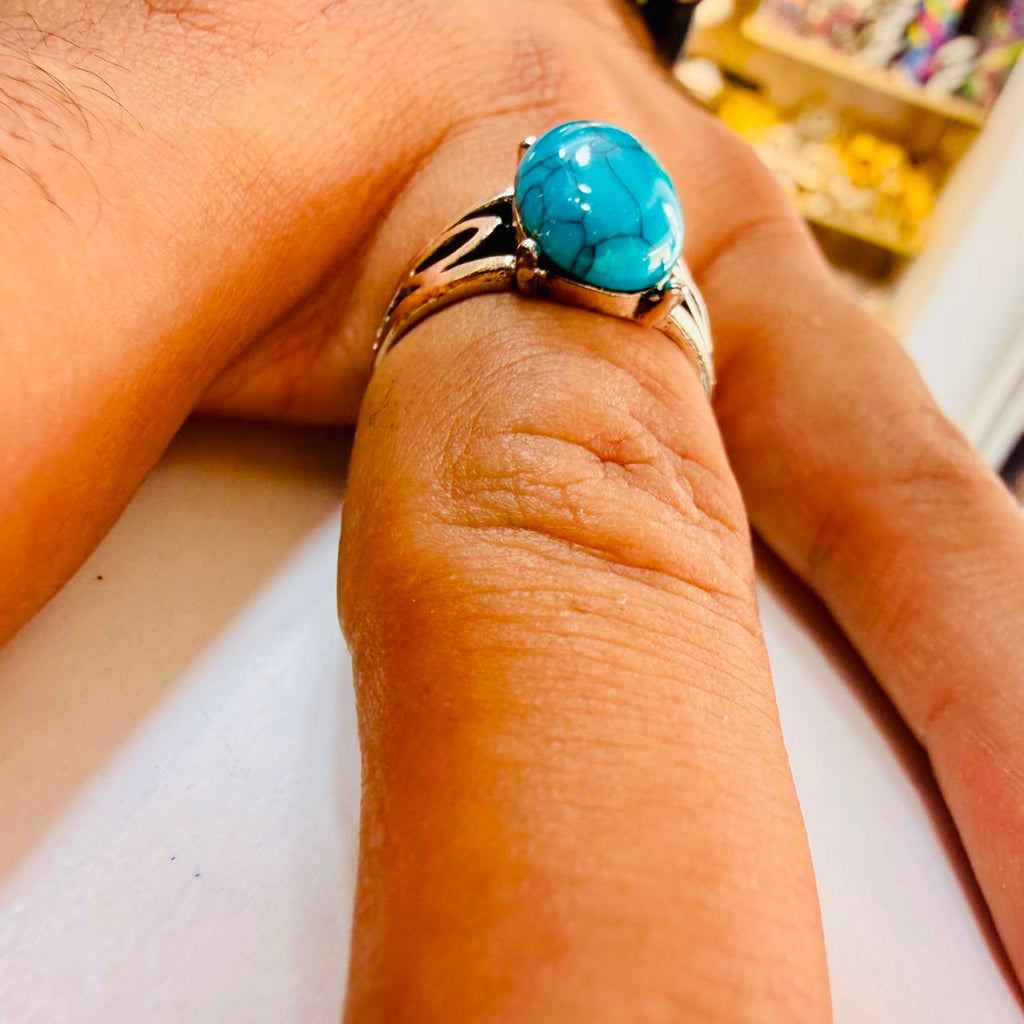 Chevalière pière bleu zircon