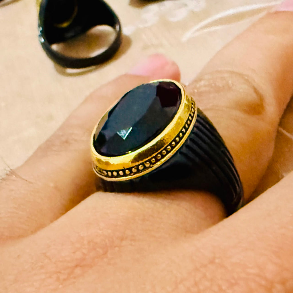 Chevalière zircon noire