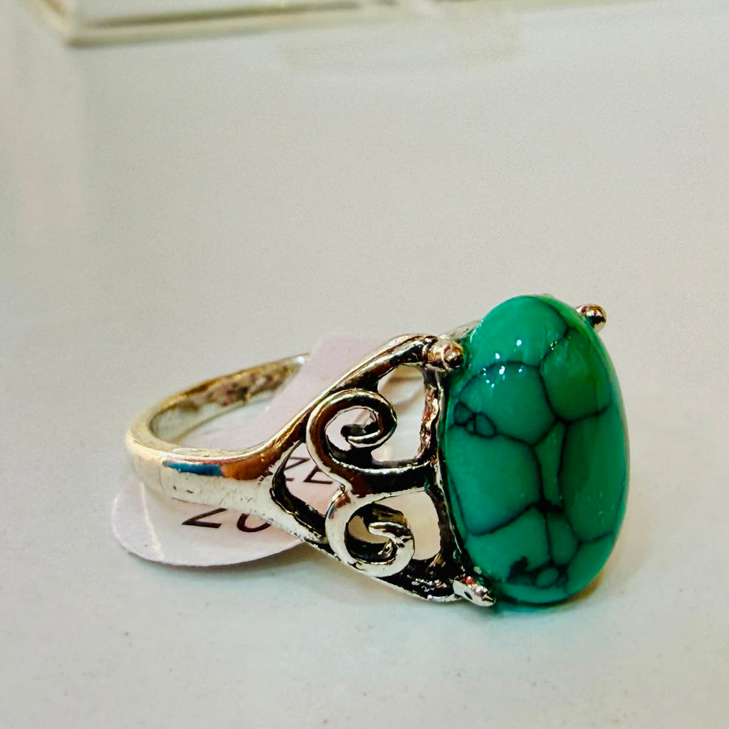 Chevalière pière vert zircon