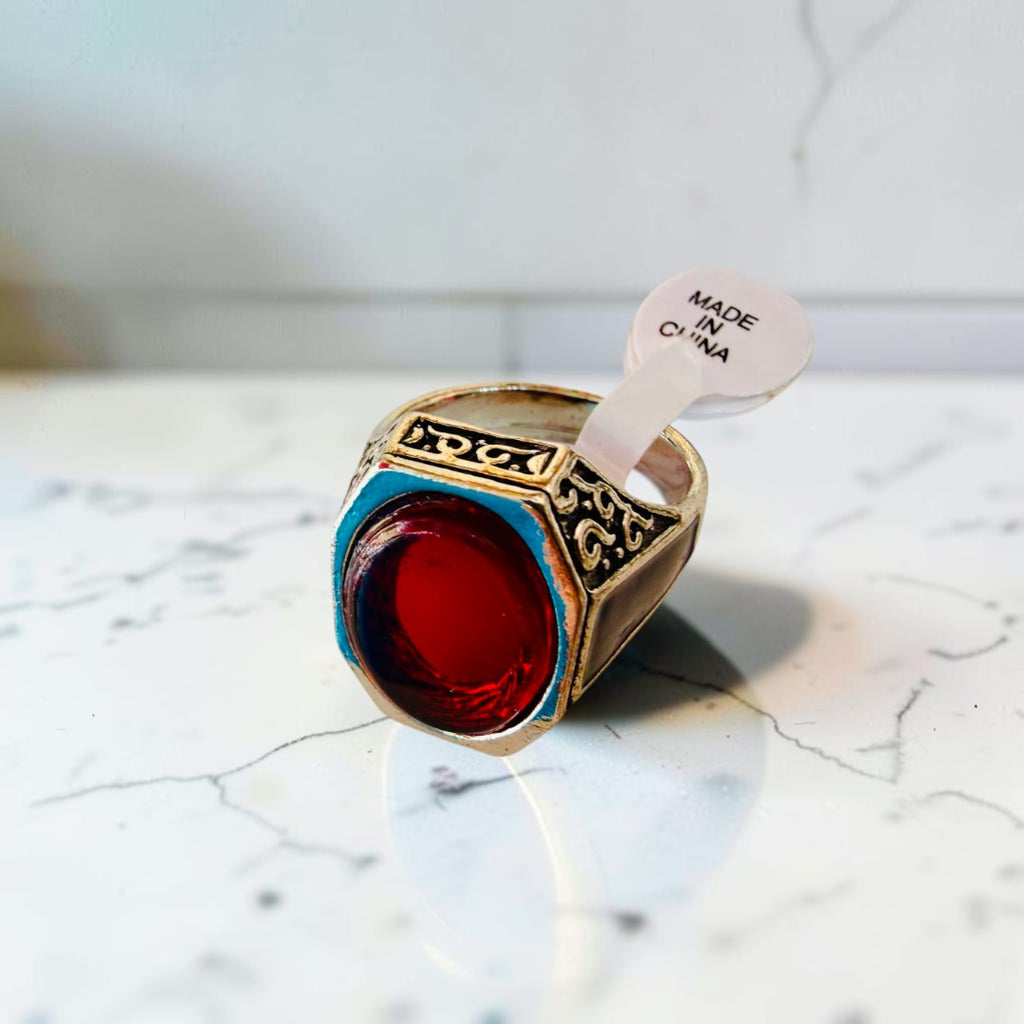 Chevalière pière rouge zr
