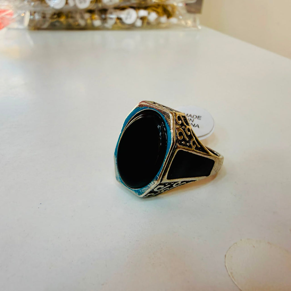 Chevalière pière noire zr